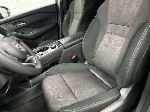 Used 2024 Nissan Rogue SV AWD/4WD image 10