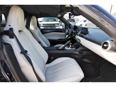 Used 2021 MAZDA MX-5 Miata RF Grand Touring RWD image 23