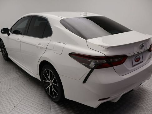 Certified 2023 Toyota Camry SE FWD image 10