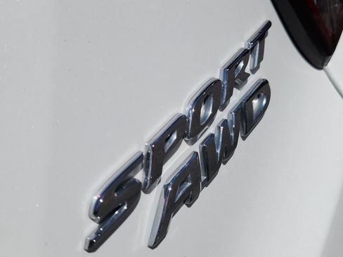 Certified 2022 Honda HR-V Sport image 13
