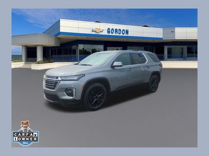 Used 2023 Chevrolet Traverse LT