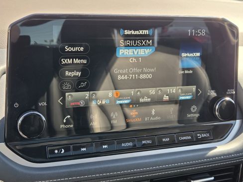 Used 2023 Nissan Rogue Platinum image 16