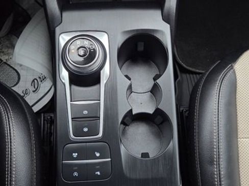 Used 2022 Ford Escape Titanium w/ Titanium Elite Package image 20