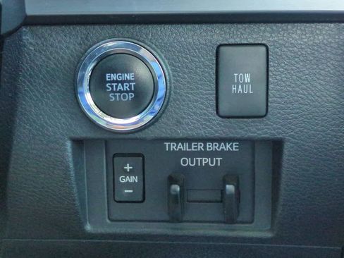 Certified 2021 Toyota Tundra TRD Pro AWD/4WD image 28