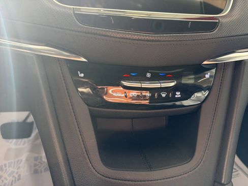 Used 2023 Cadillac XT5 Luxury image 15