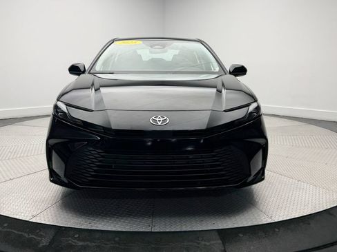 Used 2025 Toyota Camry LE FWD image 35