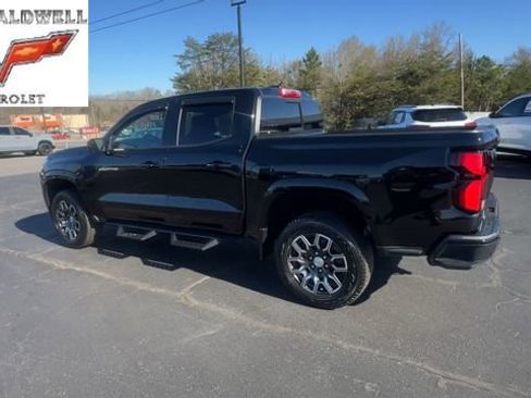 Used 2024 Chevrolet Colorado LT w/ LT Convenience Package III image 6