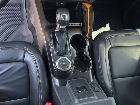 Used 2023 Ford Bronco Badlands AWD/4WD image 22