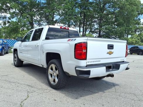 Used 2017 Chevrolet Silverado 1500 LT w/ LT Convenience Package AWD/4WD image 6
