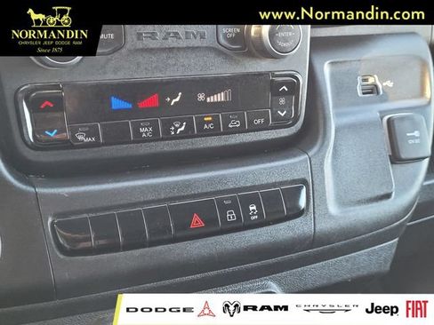 Used 2023 RAM ProMaster 2500 FWD image 11