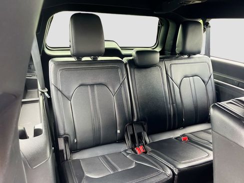 Used 2019 Ford Expedition Max Limited RWD image 28