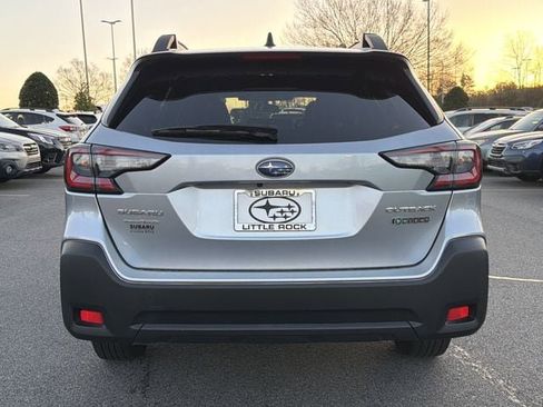Certified 2025 Subaru Outback Premium image 4