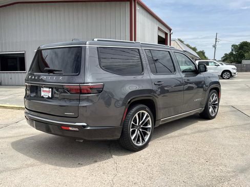 Used 2022 Jeep Wagoneer Series III w/ Premium Group I image 7