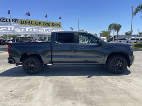 Used 2022 Chevrolet Silverado 1500 RST w/ LPO, Blackout Package AWD/4WD image 9