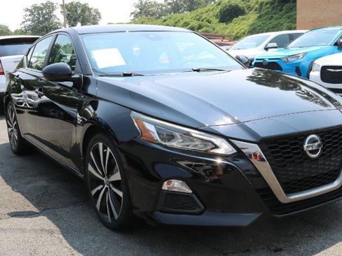 Used 2020 Nissan Altima 2.5 SR FWD image 3