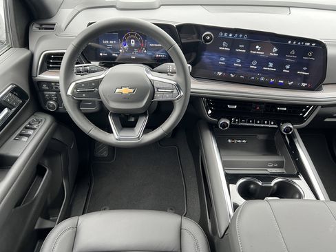 New 2026 Chevrolet Suburban LT w/ Comfort Package image 34