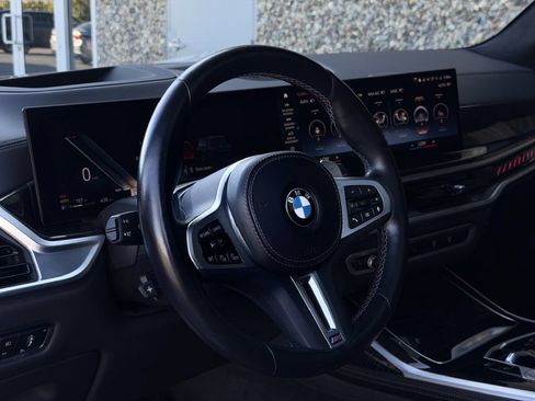 Used 2023 BMW X7 M60i AWD/4WD image 14
