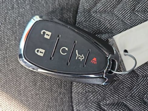 Used 2024 Chevrolet Equinox LT FWD image 28