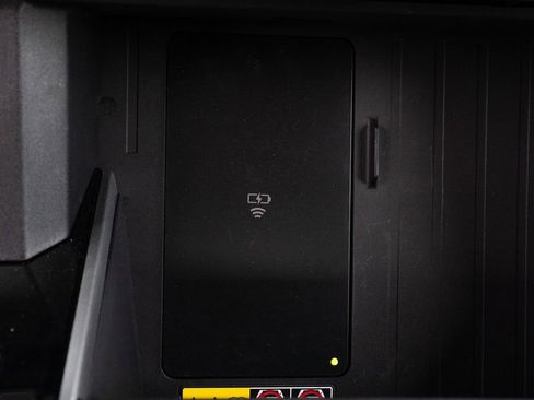 New 2025 Toyota Tundra Platinum w/ TRD Off-Road Package image 28