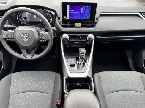 Used 2025 Toyota RAV4 XLE image 16