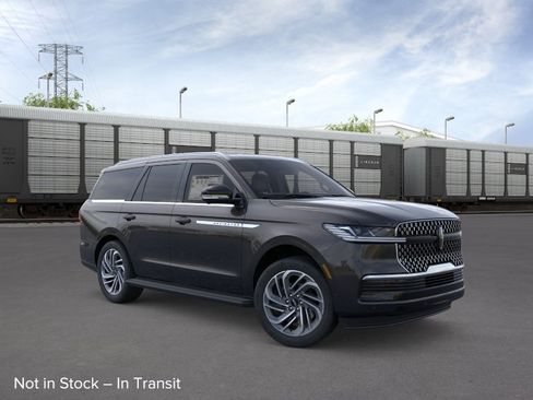 New 2026 Lincoln Navigator Premiere AWD/4WD image 20