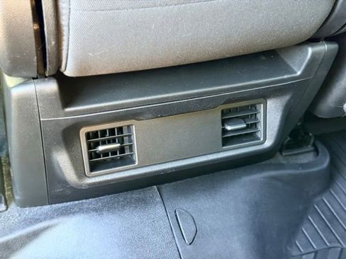 Used 2023 Chevrolet Silverado 2500 LT AWD/4WD image 22