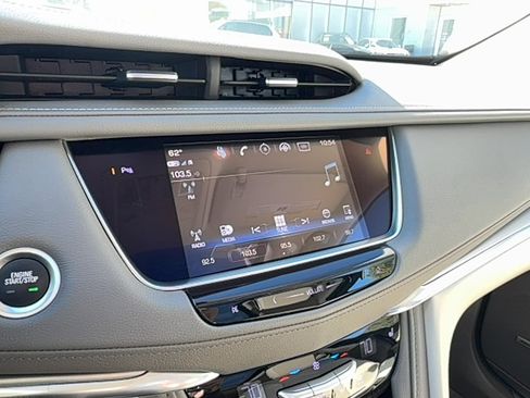 Used 2019 Cadillac XT5 Luxury w/ LPO, Radiant Package image 22