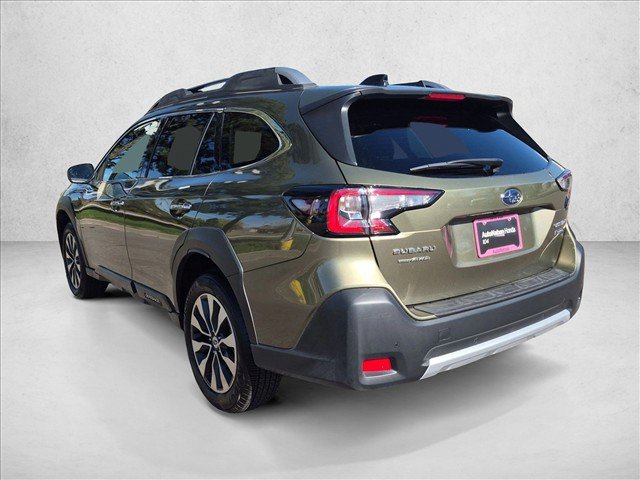 Used 2025 Subaru Outback Touring AWD/4WD image 7