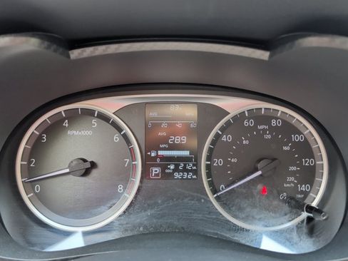 Used 2025 Nissan Versa S w/ S Plus Package FWD image 8