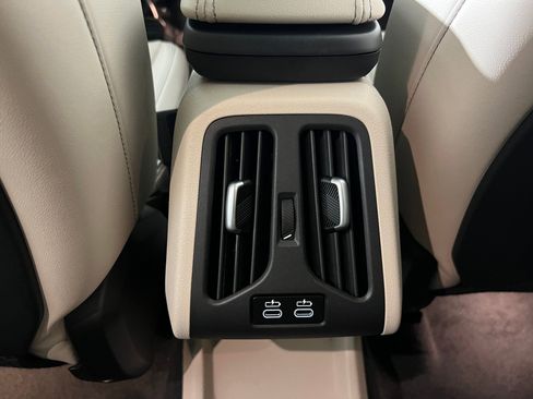 Used 2025 BMW X2 xDrive28i w/ Premium Package image 32