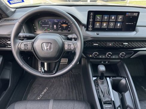 Used 2024 Honda Accord Sport image 11