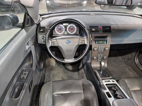 Used 2013 Volvo C70 T5 image 4