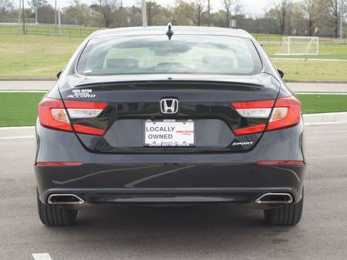 Used 2019 Honda Accord Sport image 3