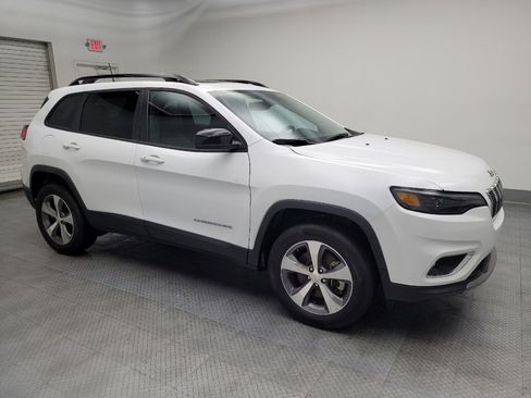 Used 2022 Jeep Cherokee Limited image 11