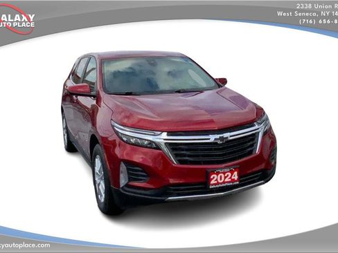 Used 2024 Chevrolet Equinox LT w/ LPO, Floor Liner Package image 3