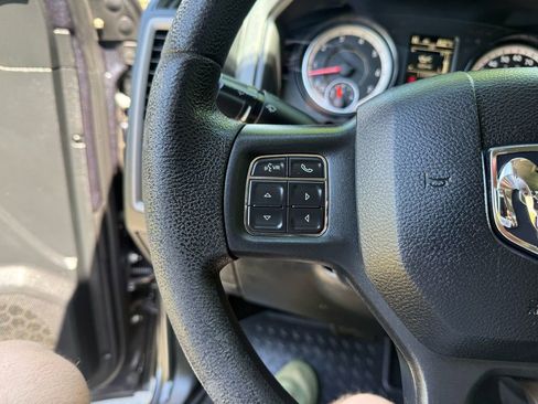 Used 2017 RAM 1500 Express w/ Express Value Package AWD/4WD image 18