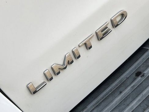 Used 2023 Ford Expedition Limited RWD image 11