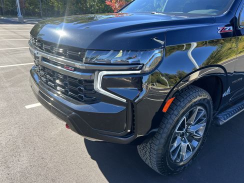 Used 2021 Chevrolet Tahoe Z71 w/ Rear Media and Nav Package image 12