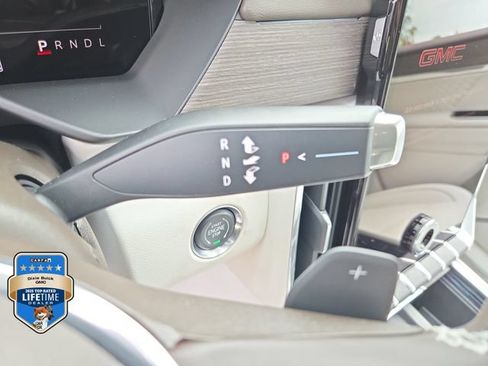 New 2026 GMC Acadia Denali w/ Super Cruise Package FWD image 28