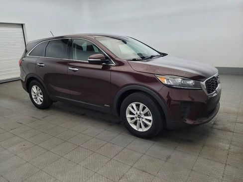 Used 2019 Kia Sorento AWD image 11