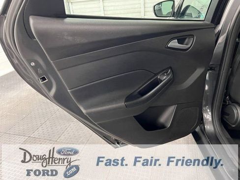 Used 2017 Ford Focus SE image 24