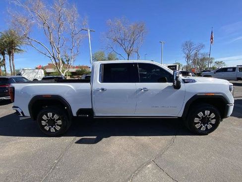 Used 2025 GMC Sierra 2500 Denali w/ Denali Reserve Package image 2