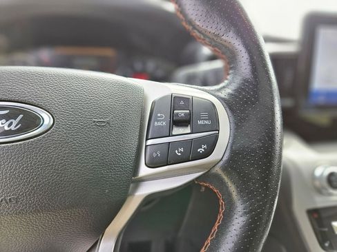 Used 2022 Ford Explorer Timberline w/ Timberline Technology Package AWD/4WD image 29