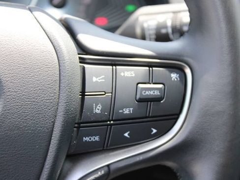 Used 2023 Lexus UX 250h FWD w/ Accessory Package (Z2) image 17