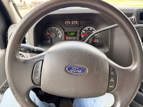 Used 2013 Ford E-450 and Econoline 450 Super Duty w/ PWR Locks & Windows Group RWD image 17