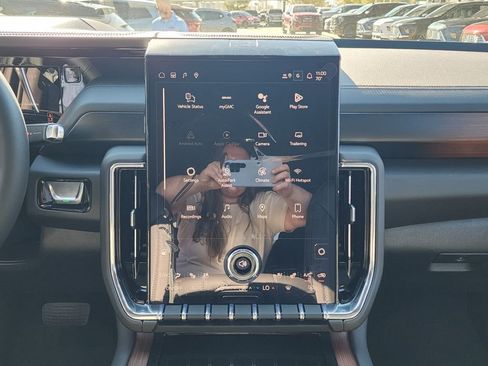 New 2026 GMC Yukon Denali image 27