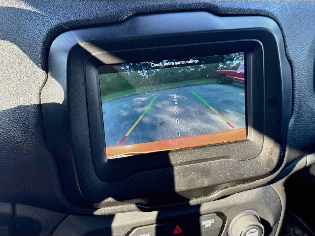 Used 2019 Jeep Renegade Trailhawk w/ Cold Weather Group II AWD/4WD image 14