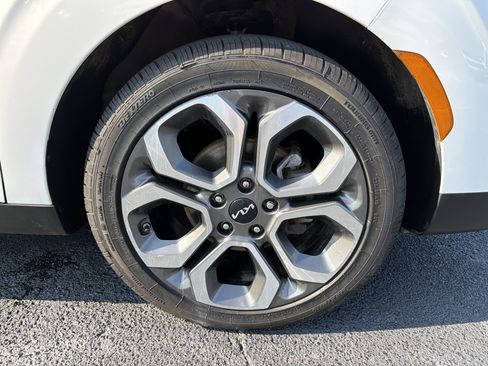 Used 2025 Kia Soul EX FWD image 10