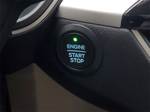 Used 2022 Ford Escape SEL image 21