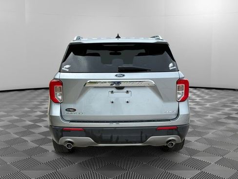 Used 2022 Ford Explorer Limited AWD/4WD image 4